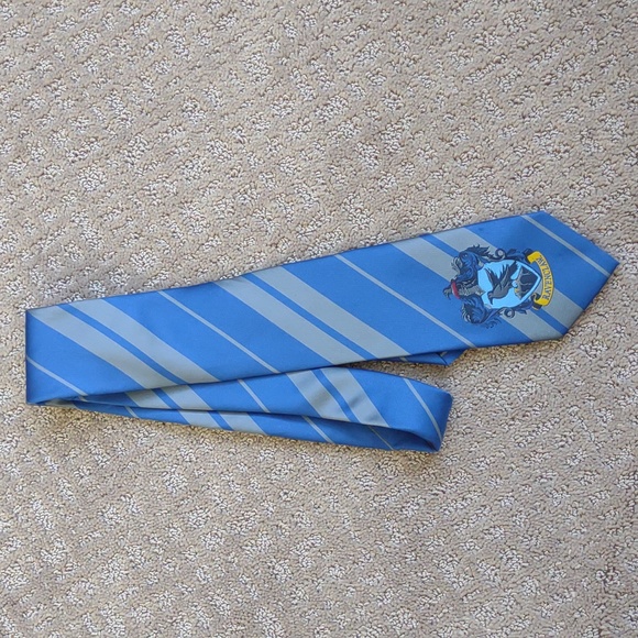 Harry Potter Ravenclaw tie - Picture 1 of 3